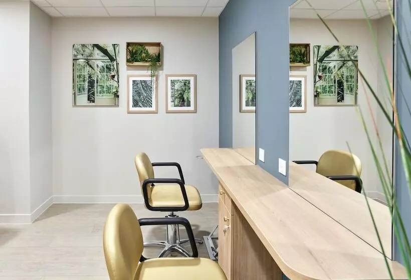 Zenao Appart Hôtels Suresnes