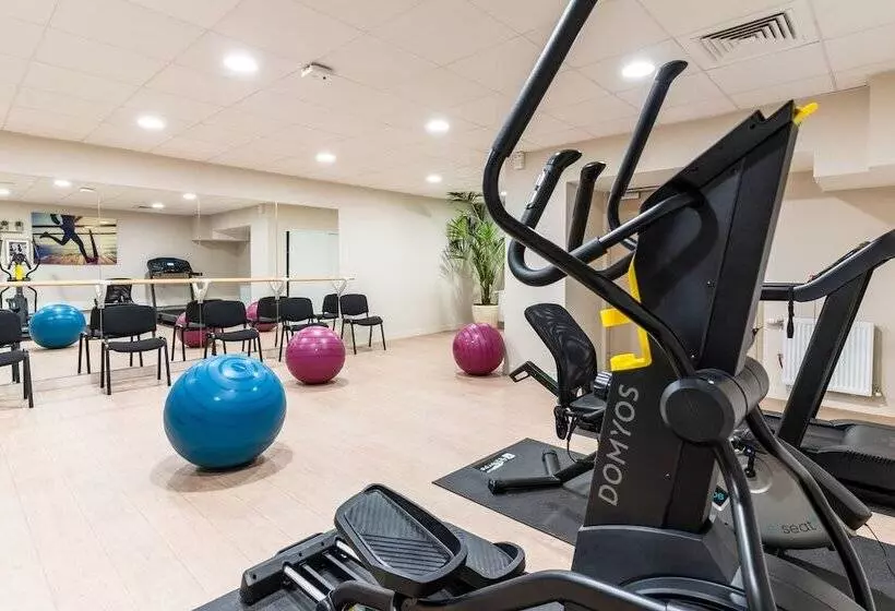 Zenao Appart Hôtels Suresnes