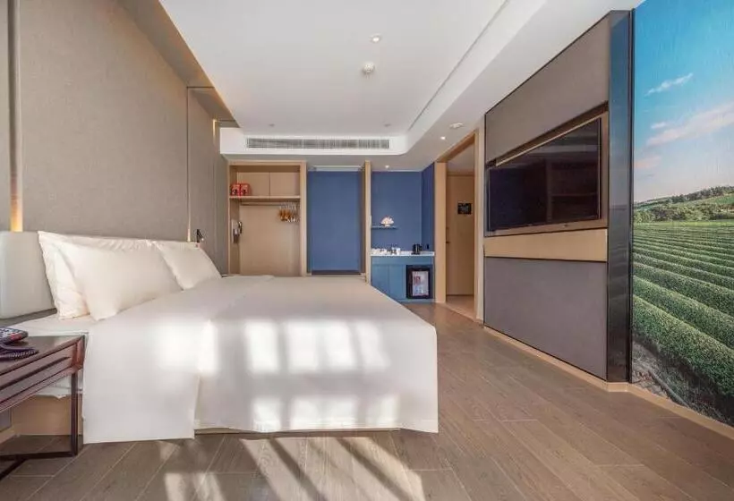 Atour Hotel Nanchang Red Valley Beach Causeway Bay