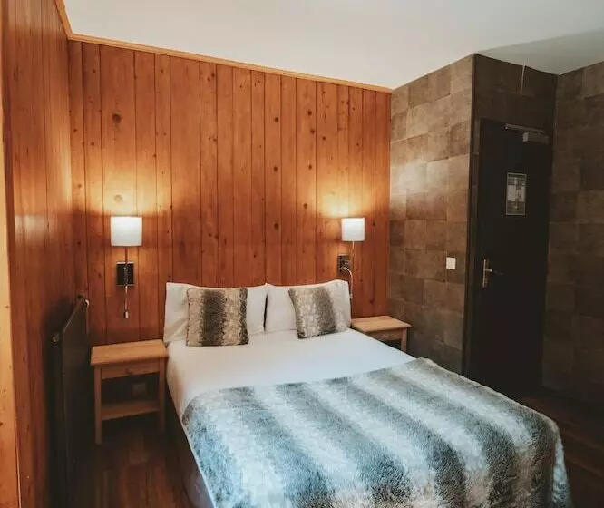 Hotelli Auberge Des Gorges De La Diosaz