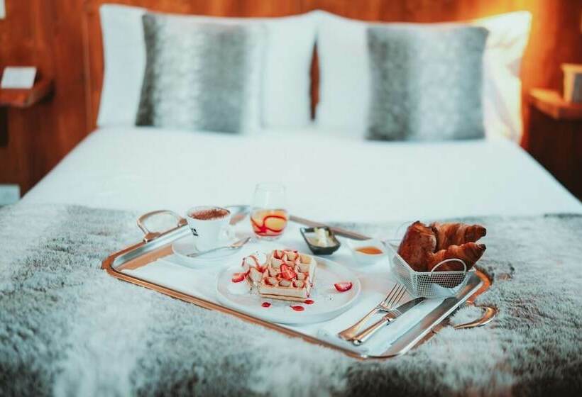 هتل Auberge Des Gorges De La Diosaz