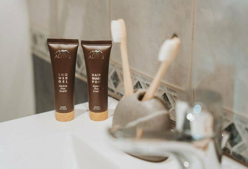 هتل Auberge Des Gorges De La Diosaz