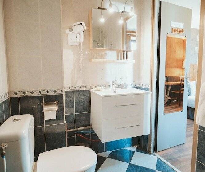 هتل Auberge Des Gorges De La Diosaz