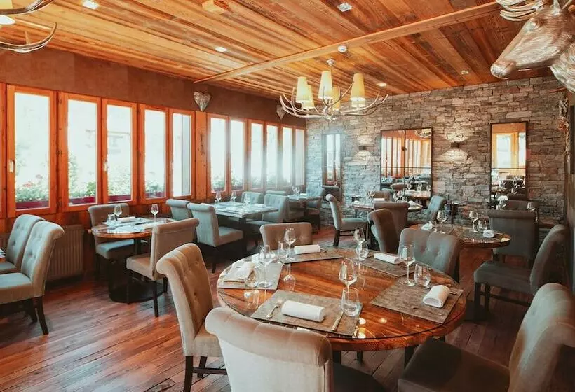 Hotelli Auberge Des Gorges De La Diosaz