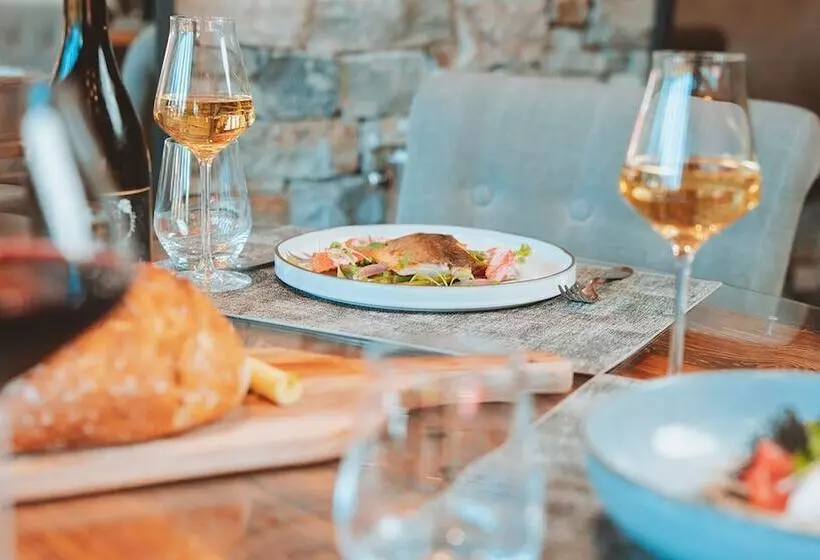 Hotelli Auberge Des Gorges De La Diosaz