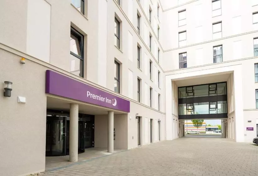 هتل Premier Inn Berlin Airport