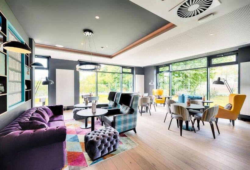 هتل Premier Inn Berlin Airport