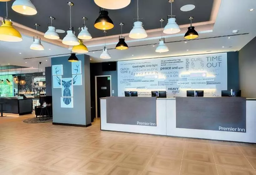 هتل Premier Inn Berlin Airport