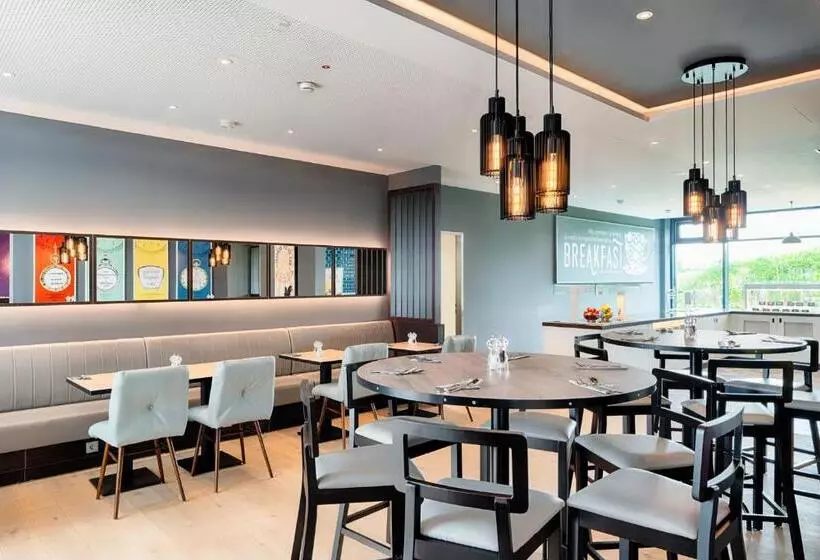 هتل Premier Inn Berlin Airport