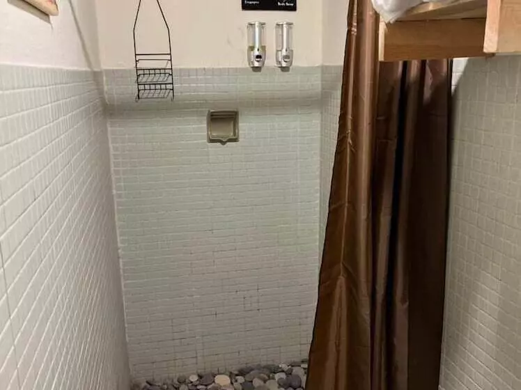 تختخواب و صبحانه Casa Cheleb