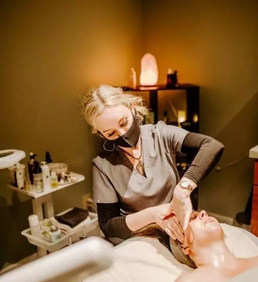 Hotelli Sagecliffe Resort & Spa