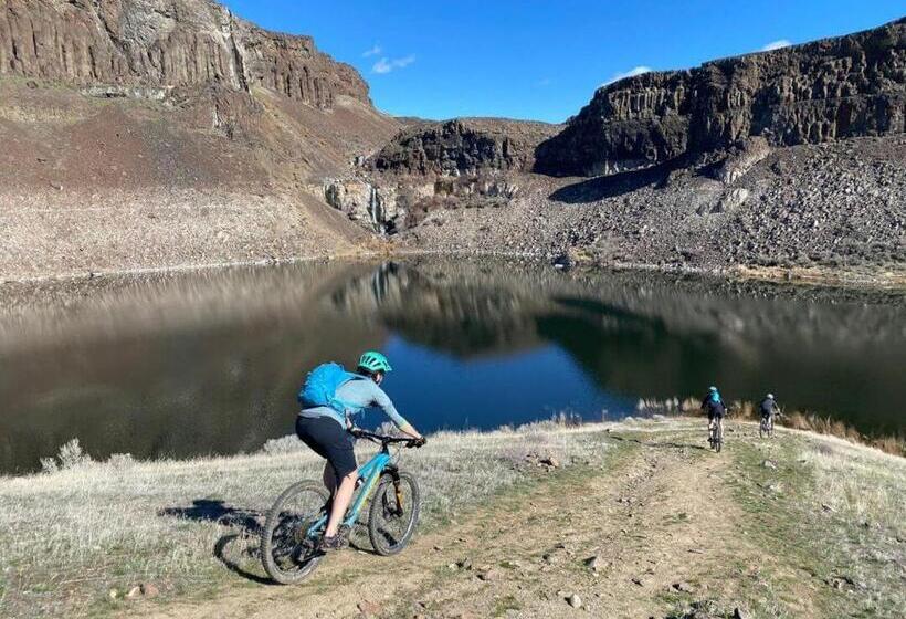 酒店 Sagecliffe Resort & Spa