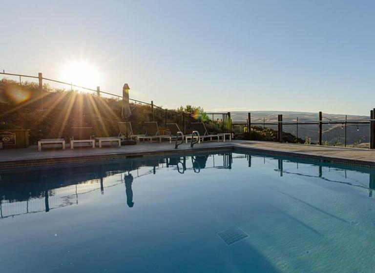 酒店 Sagecliffe Resort & Spa