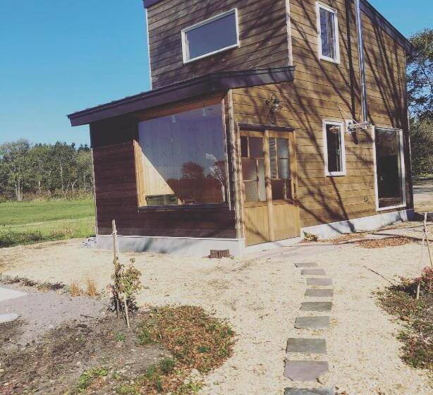 Pensjonat 小さな森の貸し切り宿forest House Ranapirica