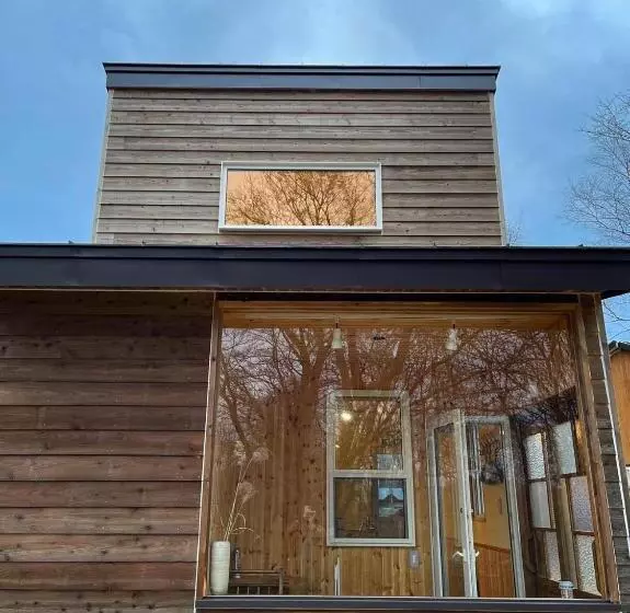 ペンション 小さな森の貸し切り宿forest House Ranapirica