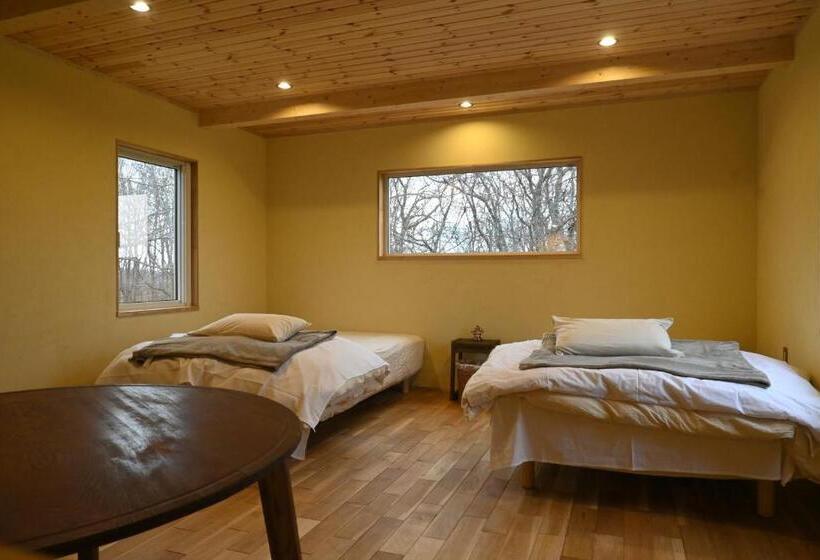 Pensjonat 小さな森の貸し切り宿forest House Ranapirica