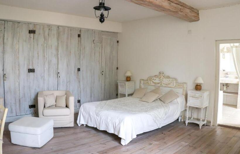 ベッドアンドブレックファースト Domaine De Marlas Chambres D Hôtes