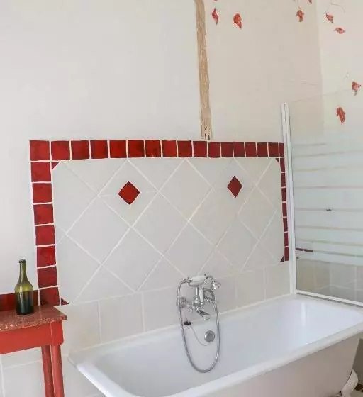 Aamiaismajoitus (B&B) Domaine De Marlas   Chambres D Hôtes