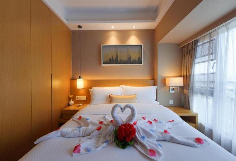 Cm Serviced Apartment