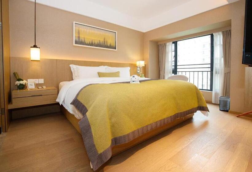 Cm Serviced Apartment