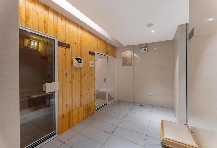 Cm Serviced Apartment