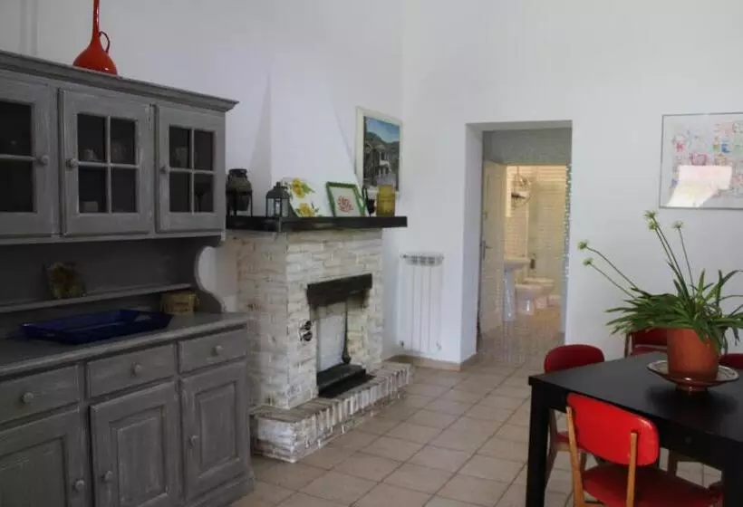 هتل Agriturismo Il Montoto