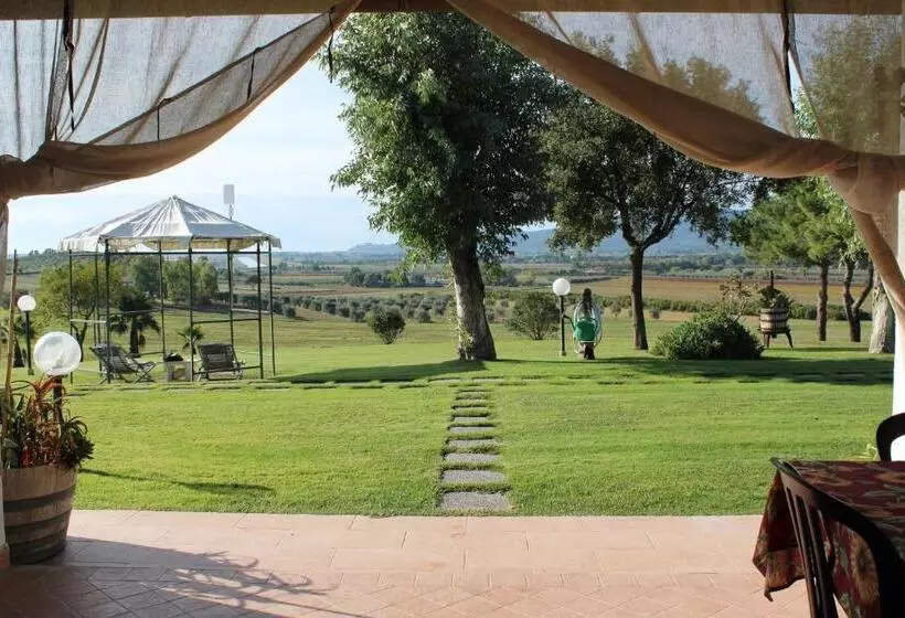هتل Agriturismo Il Montoto
