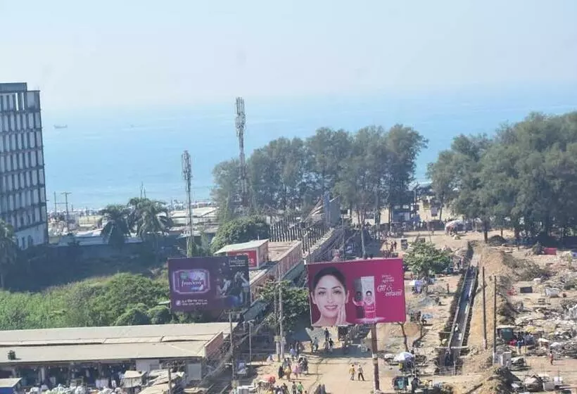 هتل Coastal Peace