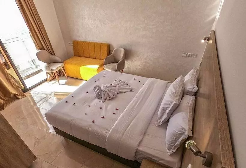 Hotelli Marina Dreams