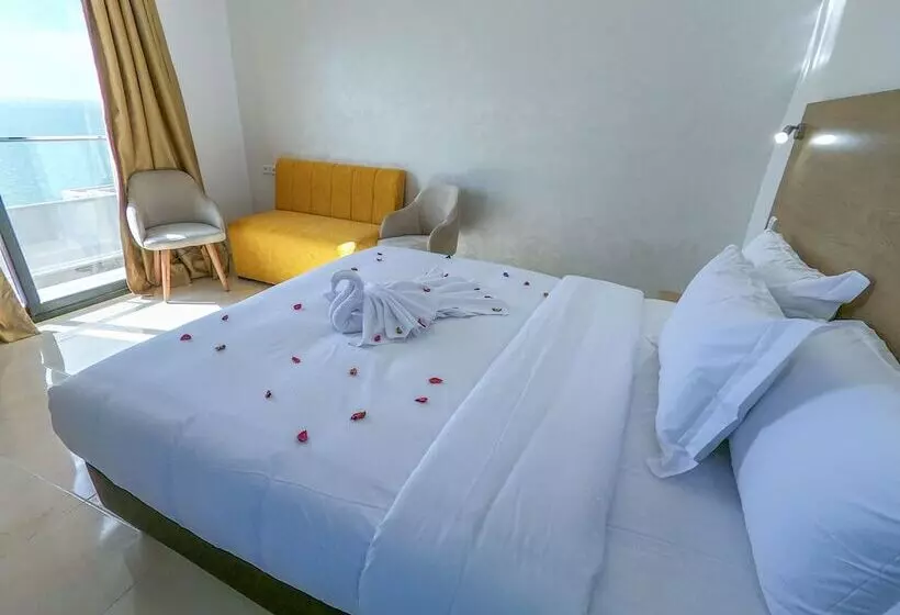 Hotelli Marina Dreams