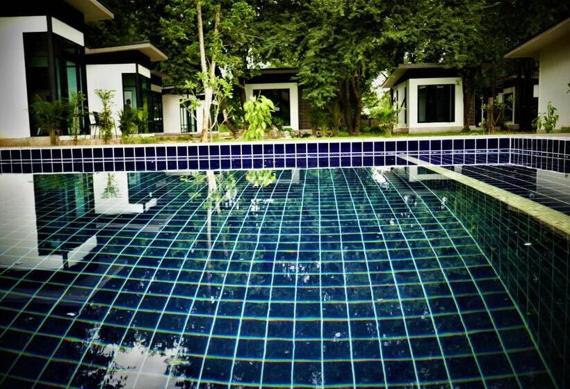 호텔 Serene Resort