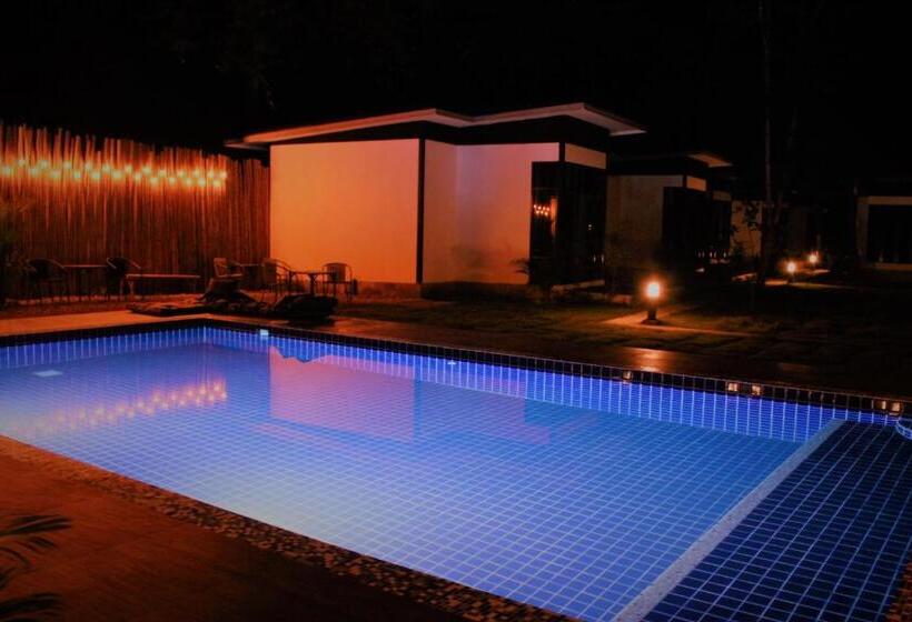 호텔 Serene Resort