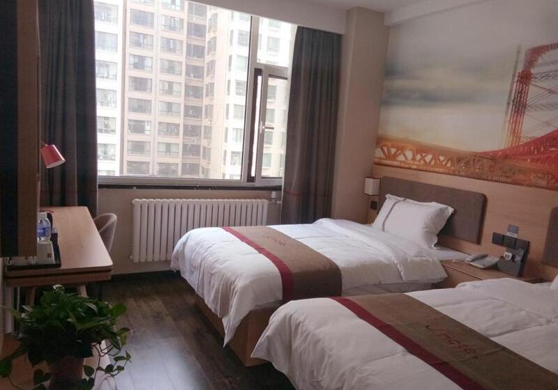 Thank Inn Plus Hotel Shanxi Taiyuan Xiaodian District Rongjun North Street High Speed Railway Statio