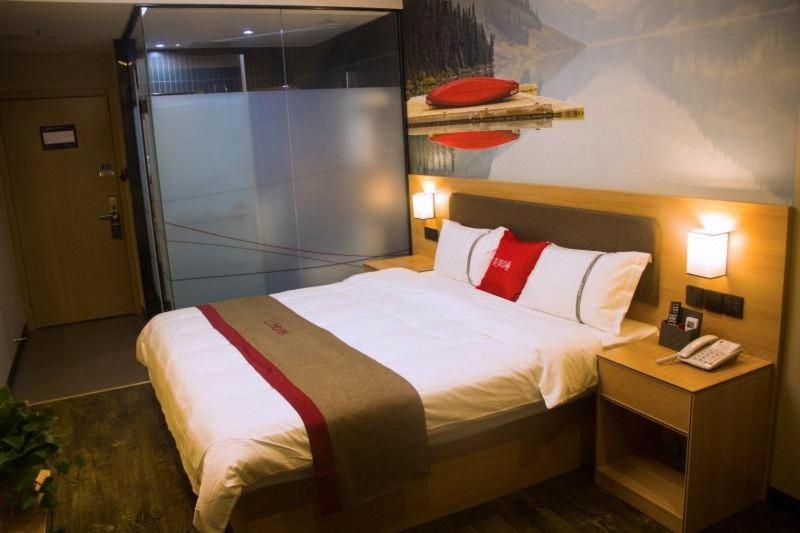 Thank Inn Plus Hotel Shanxi Taiyuan Xiaodian District Rongjun North Street High Speed Railway Statio