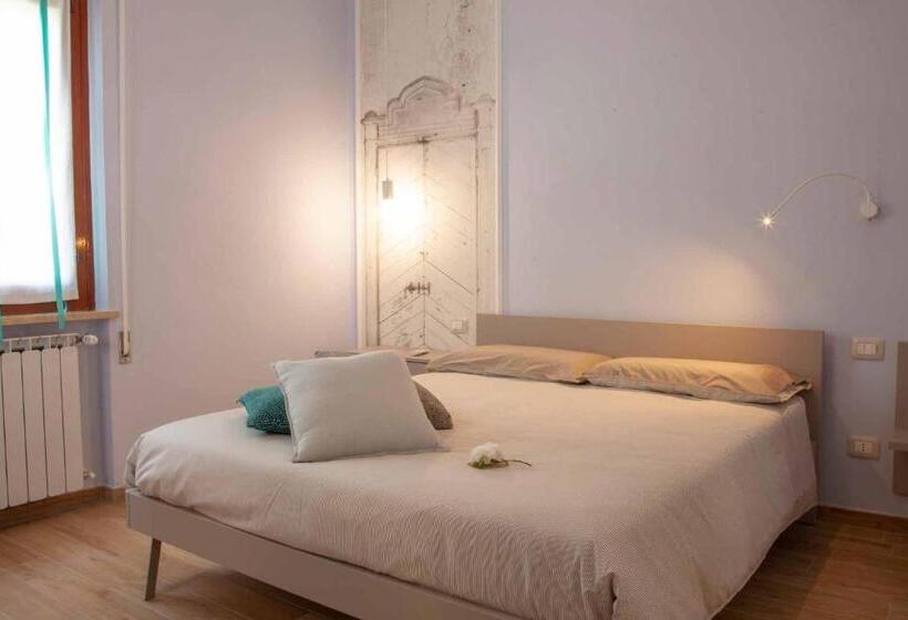 La Camelia Bianca B&b