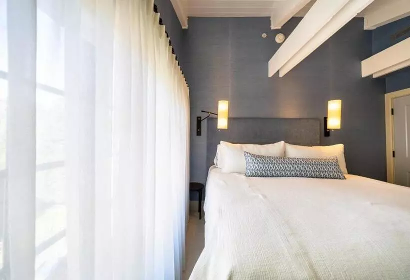 Lodge At Vail Condominiums