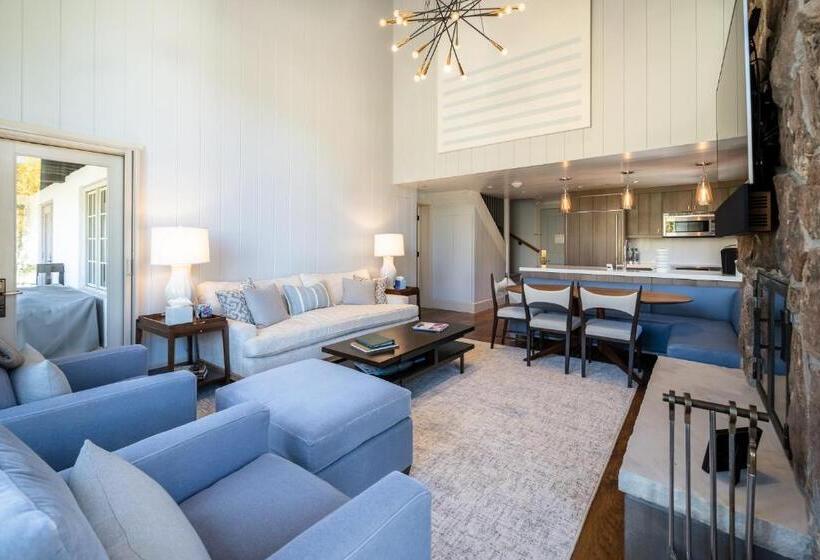 Lodge At Vail Condominiums