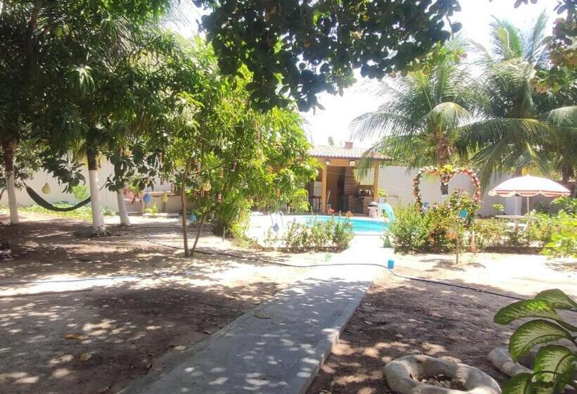 پانسیون Aconchego Da Nina