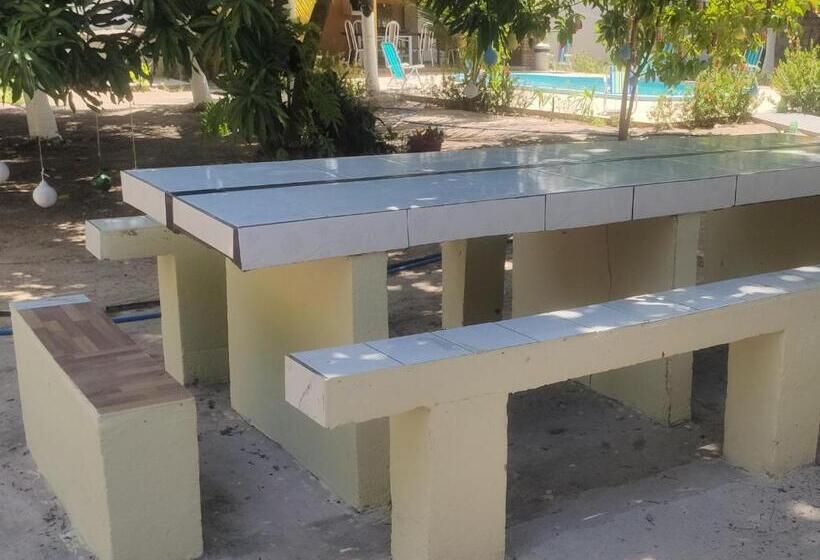 پانسیون Aconchego Da Nina