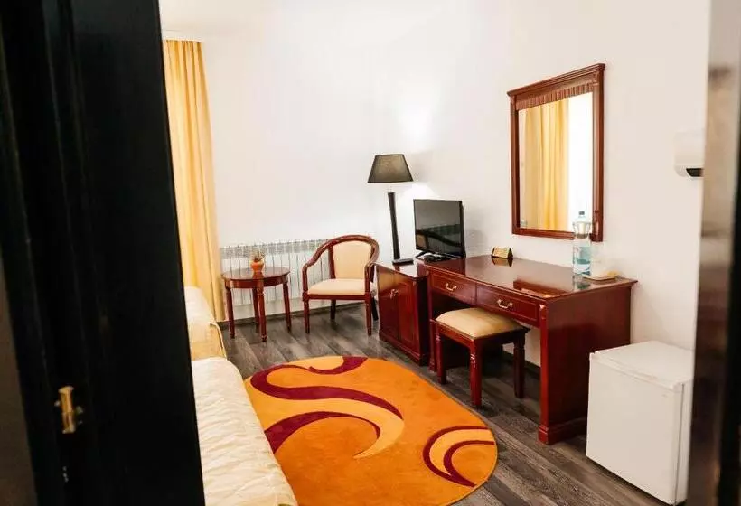 ペンション Casa Octavian