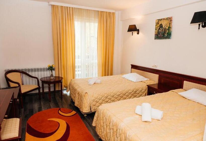 膳宿费 Casa Octavian