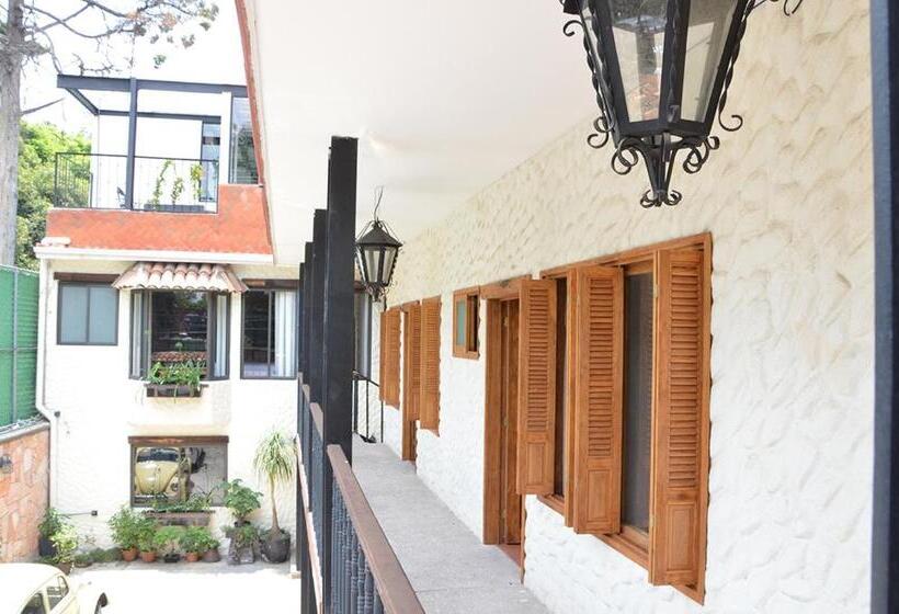 پانسیون Casa Real Coyoacán