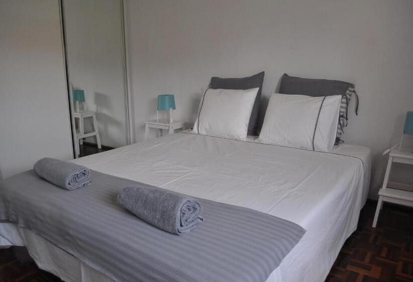 Pensione F! Lisbon Guest House