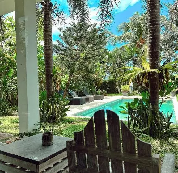 ペンション Hi5 Kuta