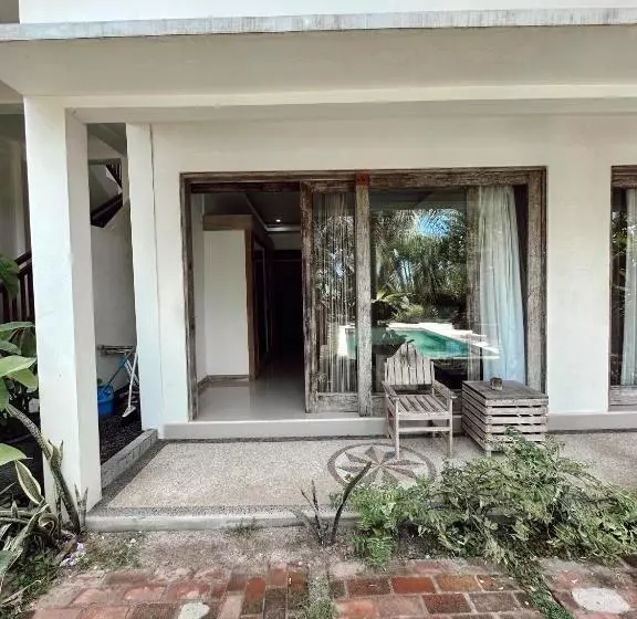 ペンション Hi5 Kuta