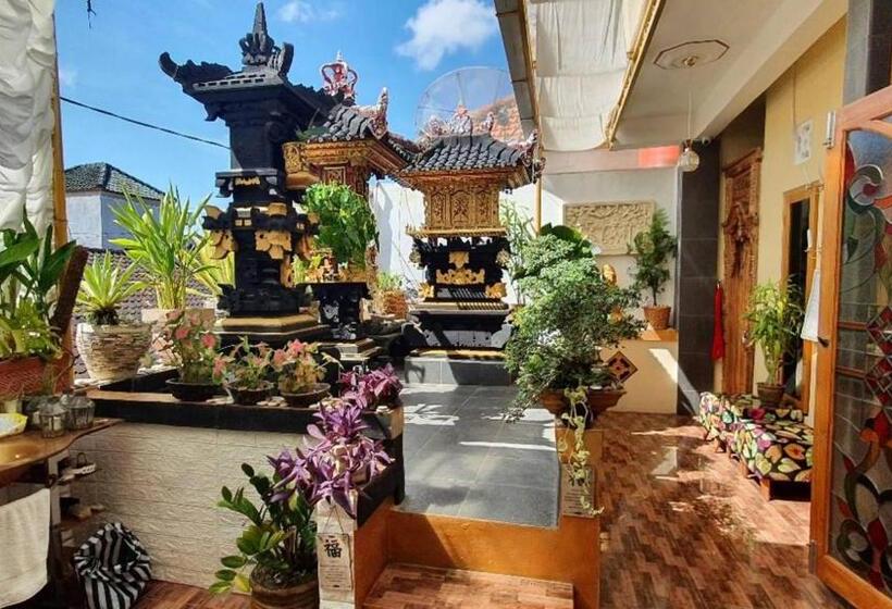 Пансион La Vie En Rose Residence