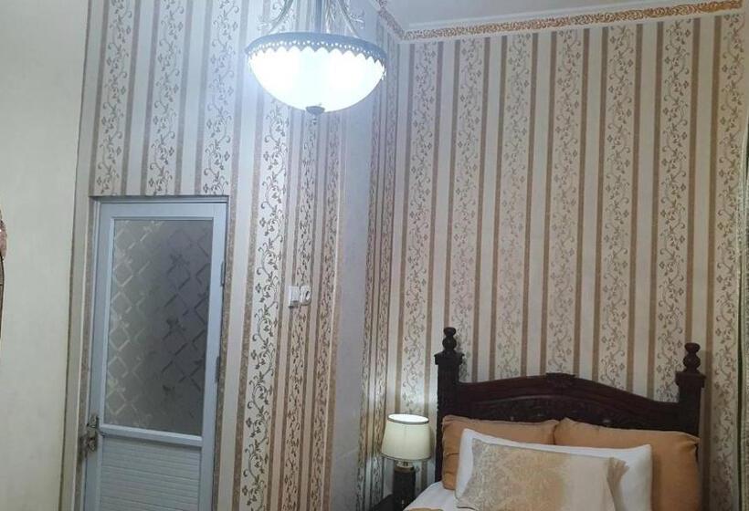 Пансион La Vie En Rose Residence