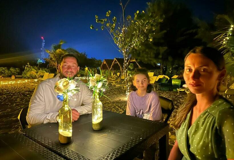 پانسیون Niru Isle Maldives