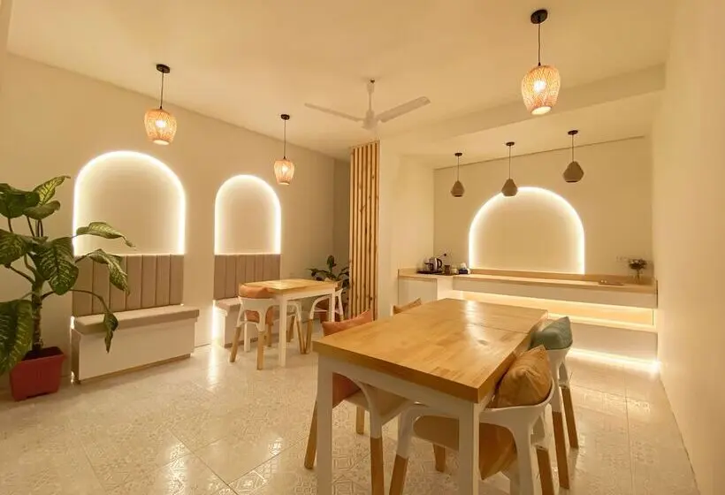پانسیون Niru Isle Maldives