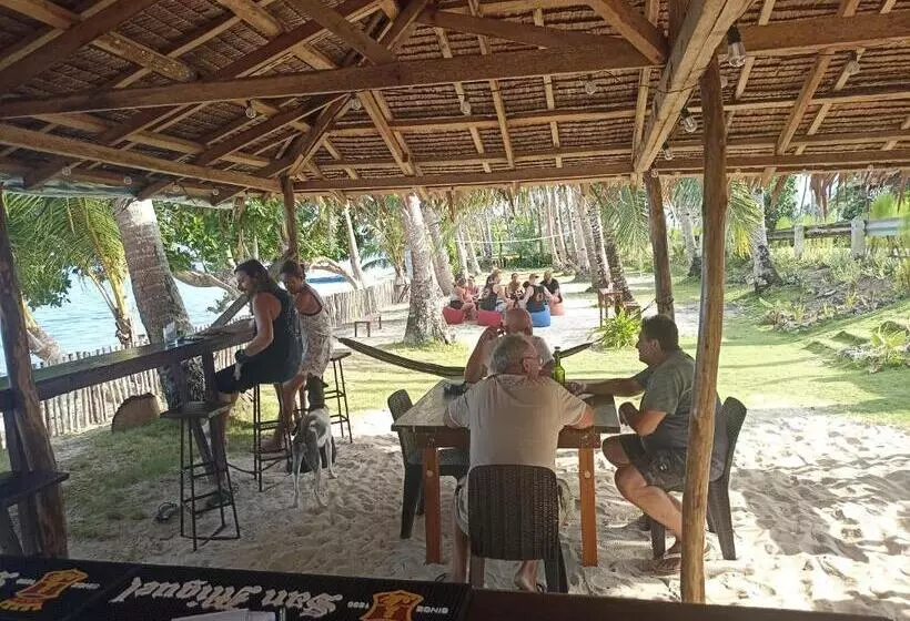 استراحتگاه Lagkaw Siargao Villas